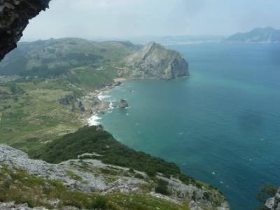 Santoña,Monte Buciero-Laredo; tienda montaña ribera de curtidores tiendas de senderismo ruta gr 10